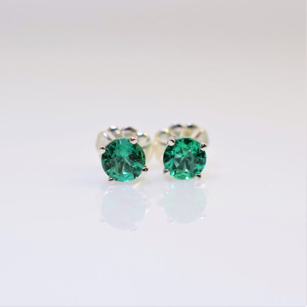 14k white gold emerald earrings