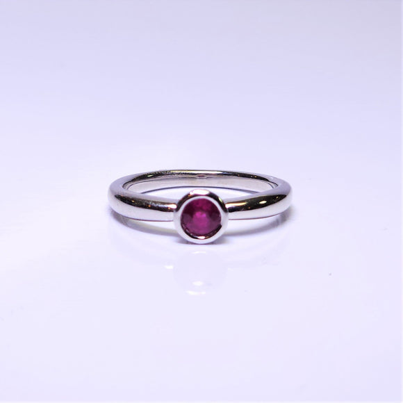 14k white gold ruby ring