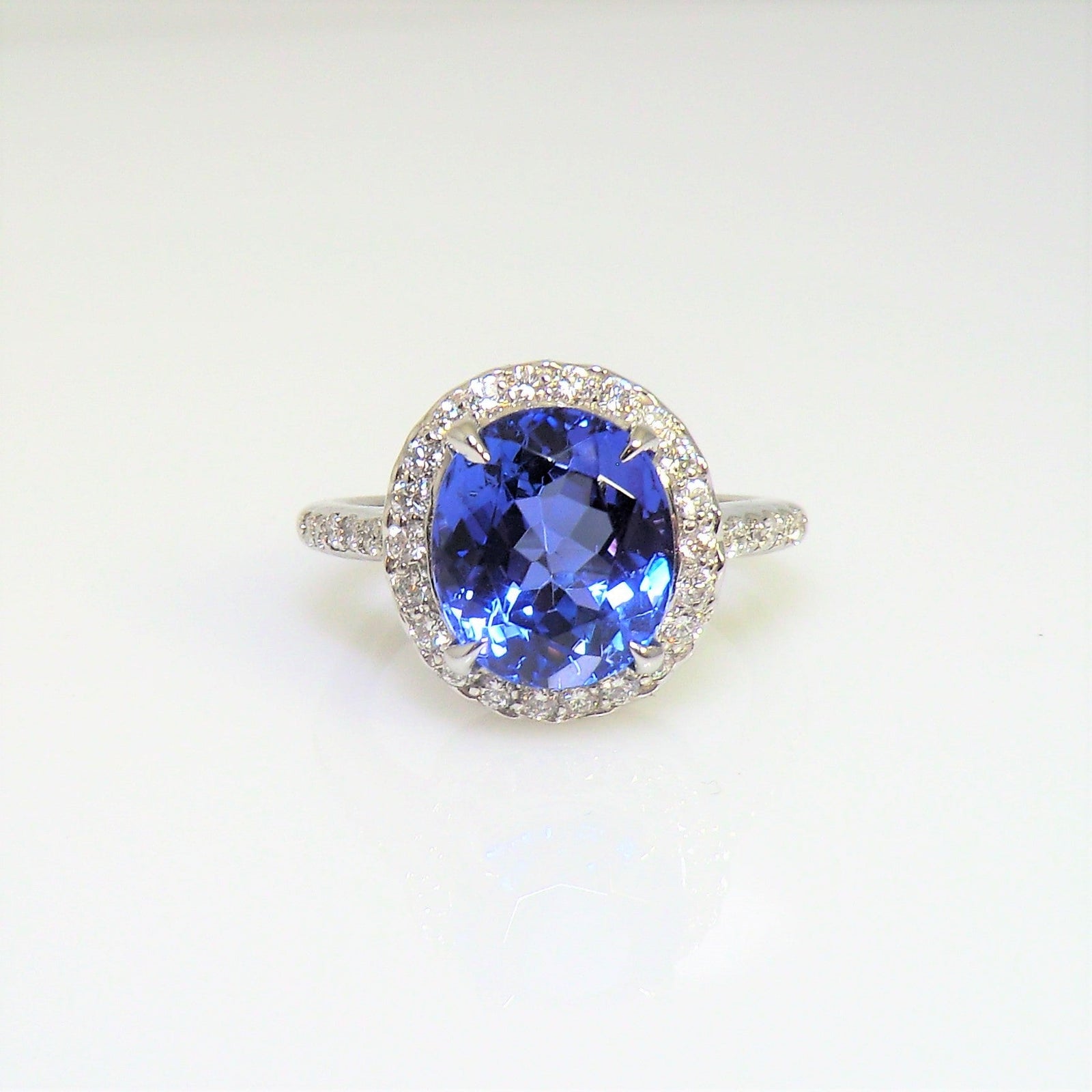 14k white gold tanzanite and diamond ring V1