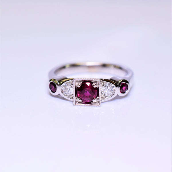 14kw ruby and diamond ring