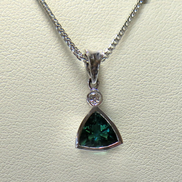 18k white pendant with tourmaline and diamond