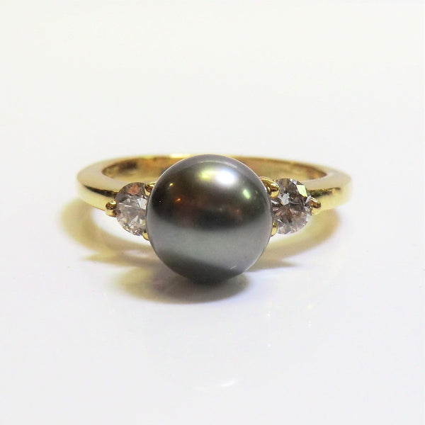 18k yellow gold Tahitian black pearl and diamond ring